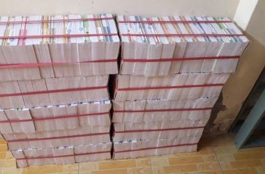 Tặng 2000 quyển tập cho Học Sinh Nghèo KP3, Bình An, Quận 2 & Xã Bình Khánh Đông, Mỏ Cày Nam, Bến Tre (Tháng 6/2019)
