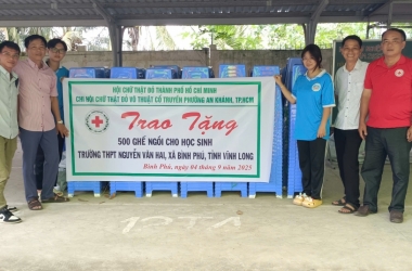Tăng ghế cho THPT Nguyên Văn Hai - Vĩnh Long nhân ngày khai giảng 05/09/2025